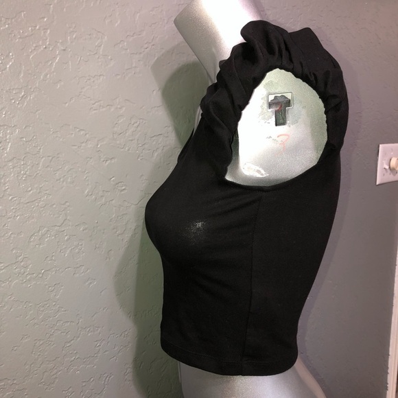 Forever 21 black puff sleeve crop top. - Picture 3 of 5